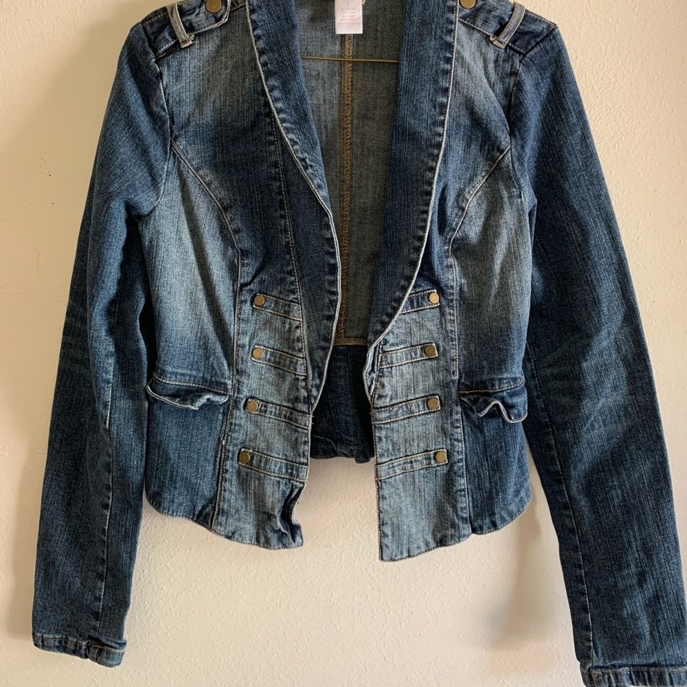 BLUE JEAN JACKET
